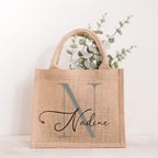Personalisierte Jutetasche mit Monogramm und Namen Nadine in Metallic-Silber, Naturjute mit Henkeln, Juteshopper von Momentwerk Studio
