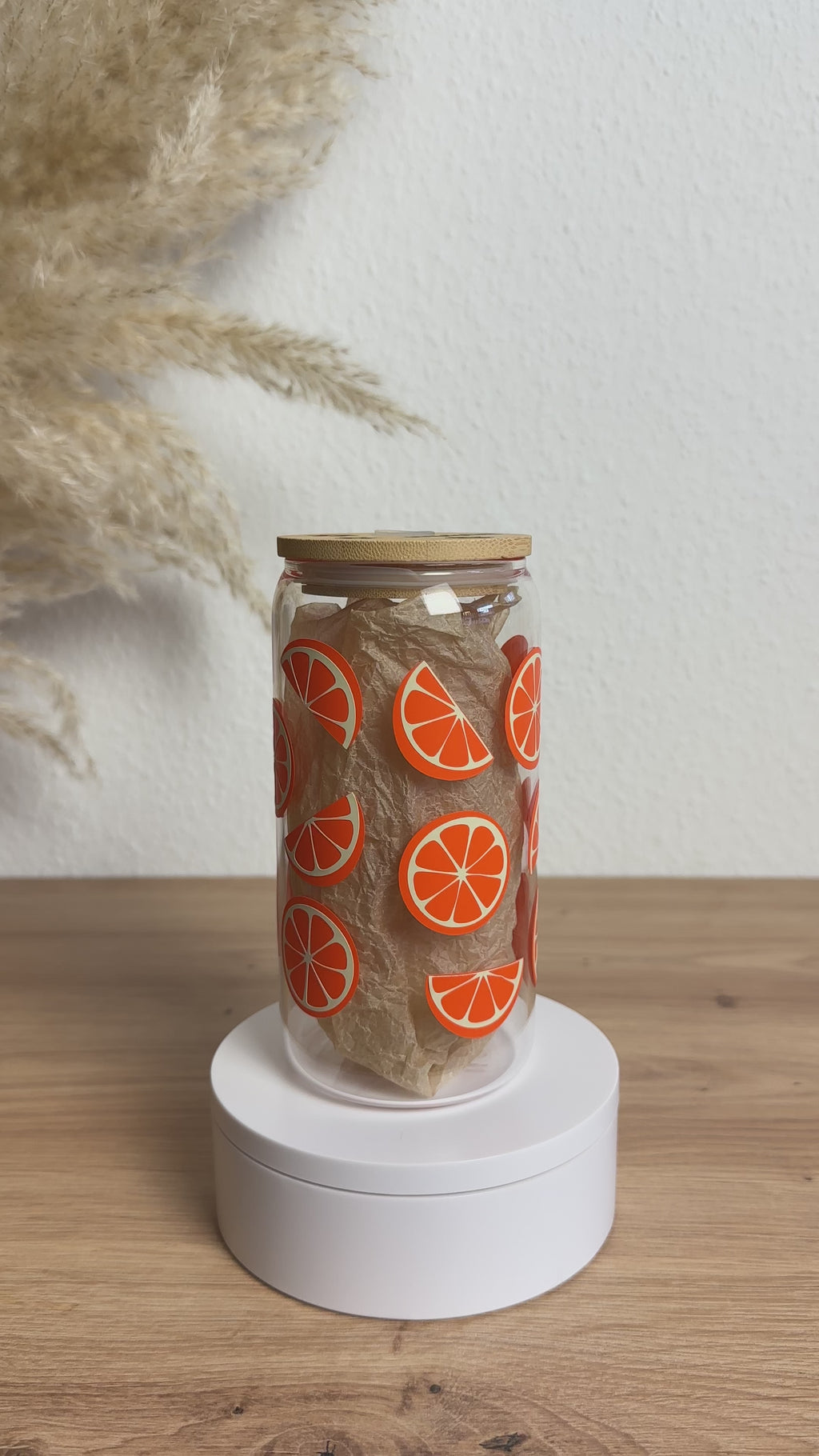 Glasbecher_Früchte_Orangenscheiben_ohne_Strohhalm_Video
