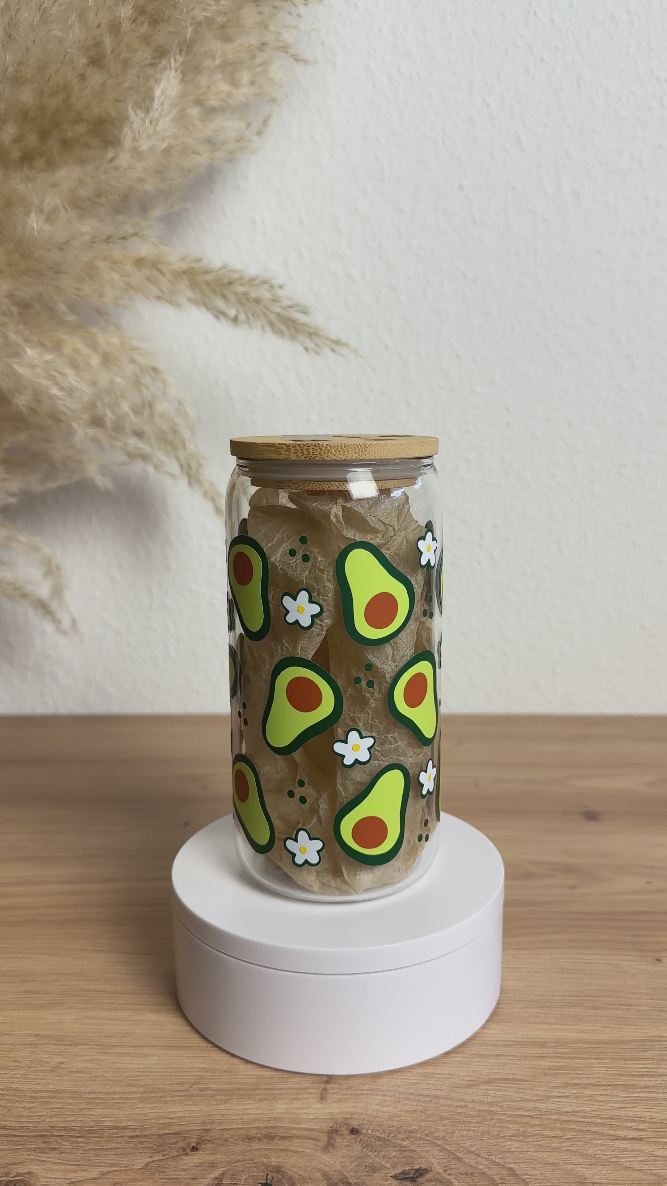 Glasbecher_Früchte_Avocado_ohne_Strohhalm_Video