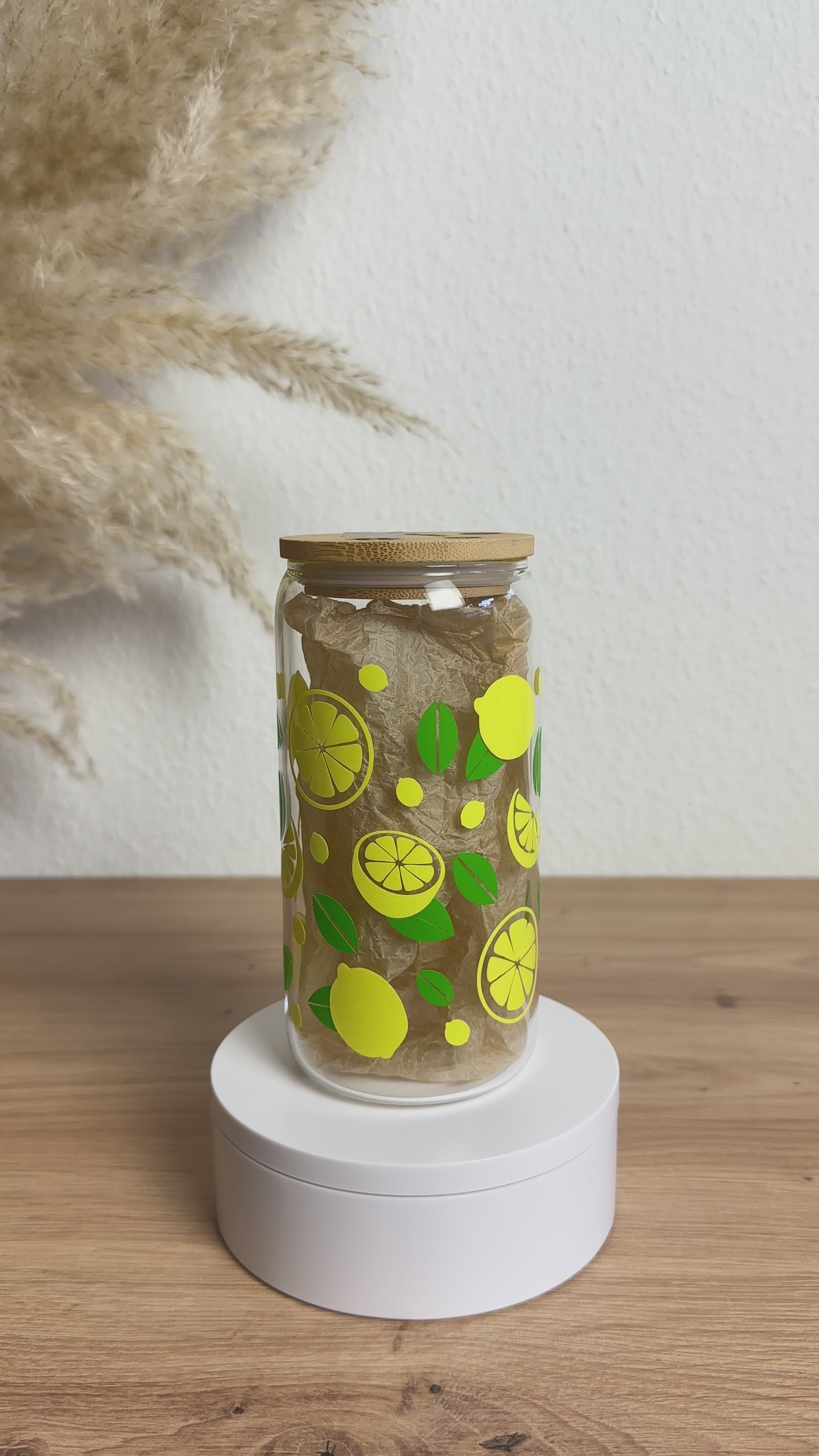Glasbecher_Früchte_Zitronen mit Blatt_ohne_Strohhalm_Video