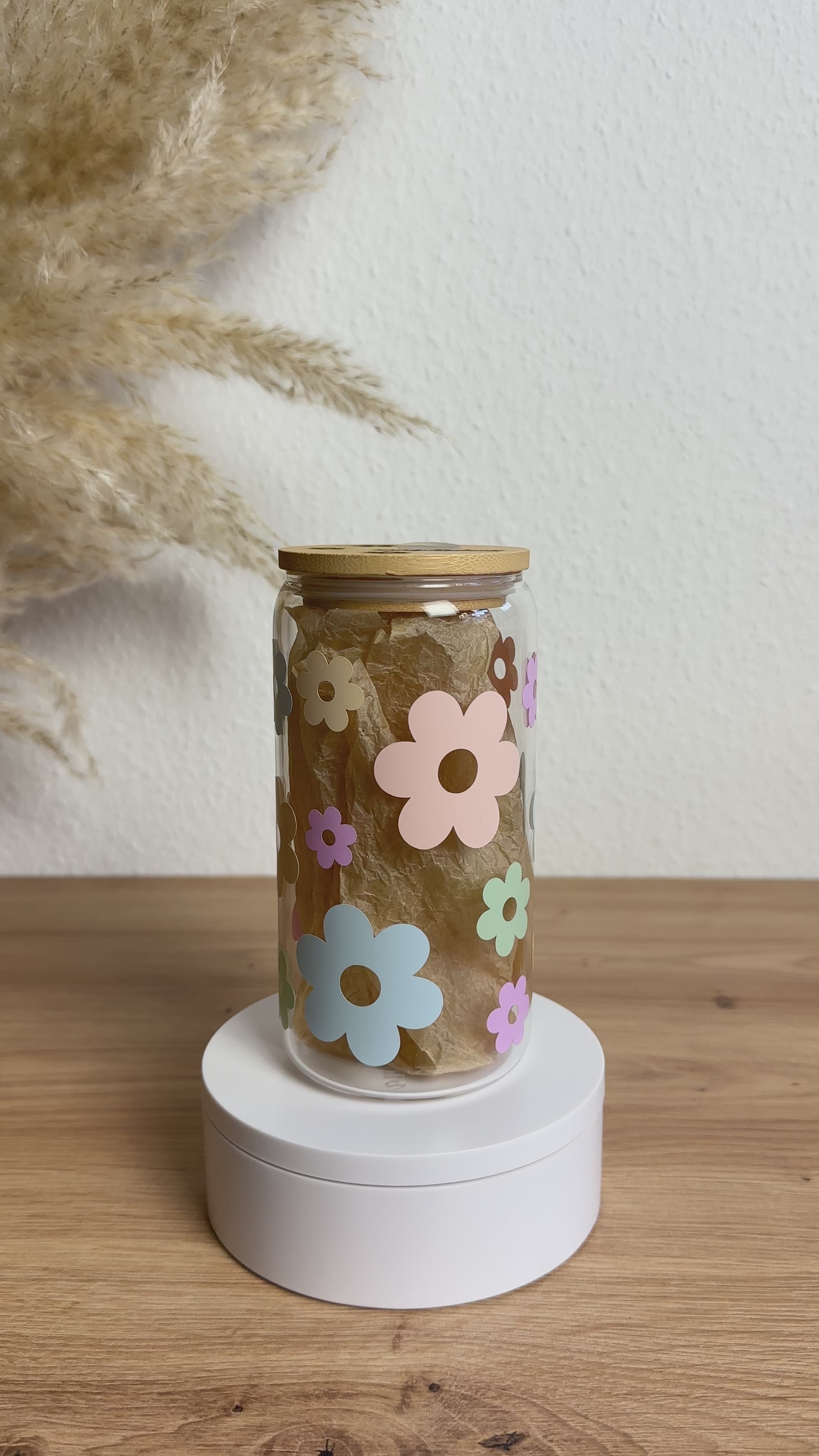 Glasbecher_Daisy_multicolor_pastell_ohne_Strohhalm_Video