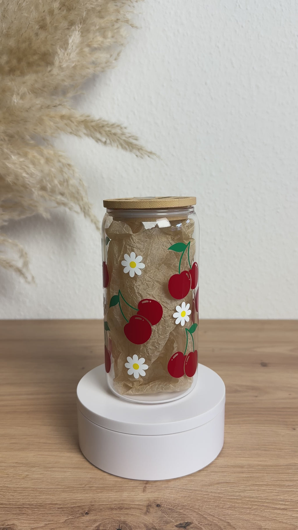 Glasbecher_Früchte_Kirschen_Blumen_ohne_Strohhalm_Video