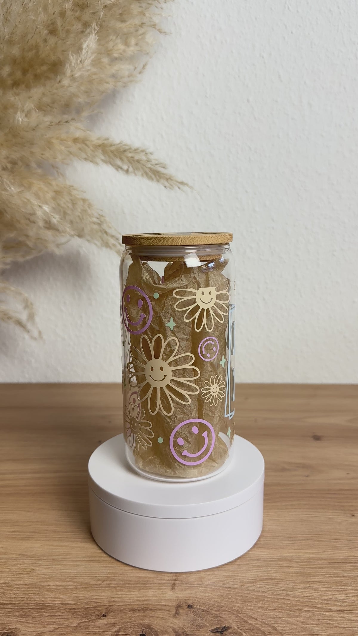 Glasbecher_Mama_Smiley_pastellfarben_ohne_Strohhalm_Video